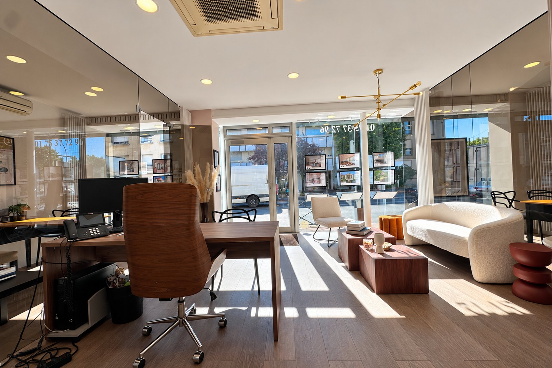 Agence immobilière Century21 Les Clés du Parc - bureau facade avant
