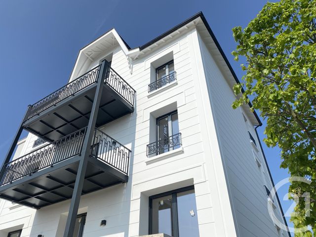 Appartement Duplex à vendre - 5 pièces - 108.0 m2 - ST MAUR DES FOSSES - 94 - ILE-DE-FRANCE - Century 21 Les Clés Du Parc