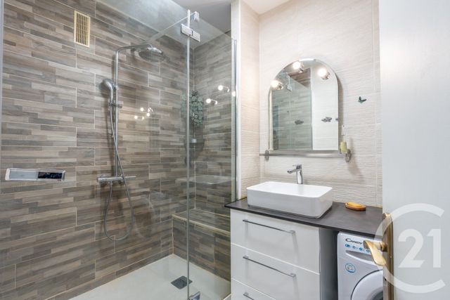 Afficher la photo en grand Appartement F3 à vendre - 3 pièces - 64.01 m2 - LA VARENNE ST HILAIRE - 94 - ILE-DE-FRANCE - Century 21 Les Clés Du Parc