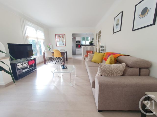 Appartement F3 à vendre - 3 pièces - 98.72 m2 - ST MAUR DES FOSSES - 94 - ILE-DE-FRANCE - Century 21 Les Clés Du Parc