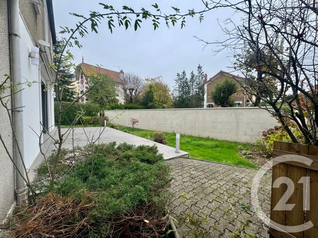  - LA VARENNE ST HILAIRE - 