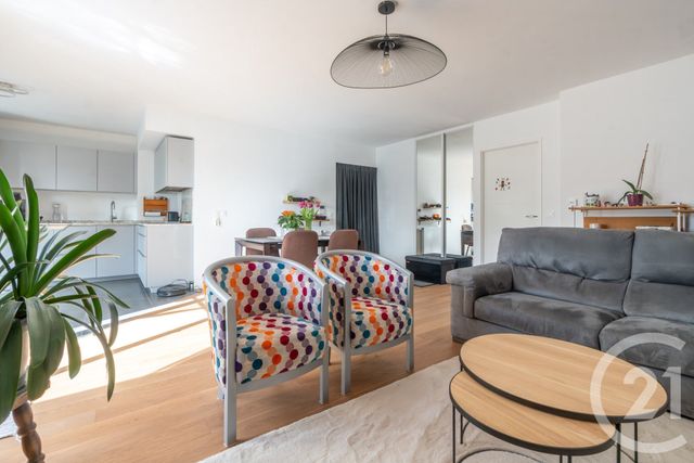 Appartement F3 à vendre - 3 pièces - 72.6 m2 - ST MAUR DES FOSSES - 94 - ILE-DE-FRANCE - Century 21 Les Clés Du Parc