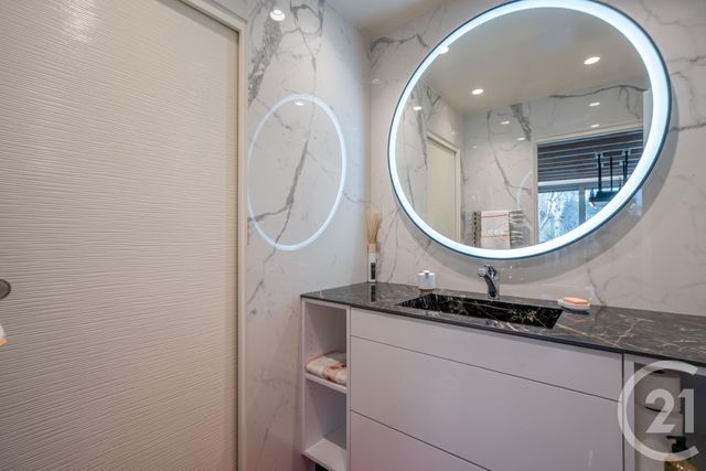 Appartement F6 à vendre - 6 pièces - 156.08 m2 - ST MAUR DES FOSSES - 94 - ILE-DE-FRANCE - Century 21 Les Clés Du Parc