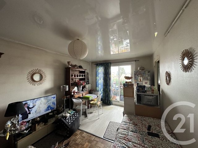 Appartement F1 à vendre - 1 pièce - 29.7 m2 - LA VARENNE ST HILAIRE - 94 - ILE-DE-FRANCE - Century 21 Les Clés Du Parc