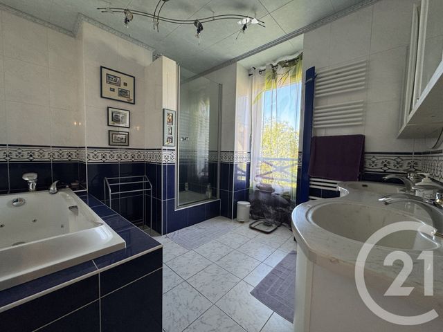 maison à vendre - 8 pièces - 171.18 m2 - LA VARENNE ST HILAIRE - 94 - ILE-DE-FRANCE - Century 21 Les Clés Du Parc