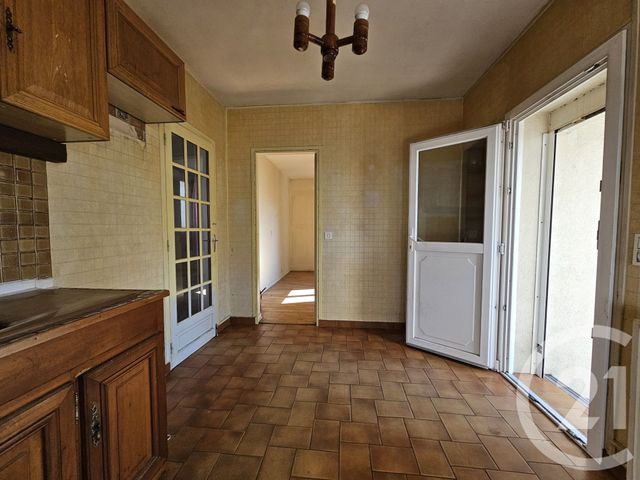 Appartement à vendre - 3 pièces - 52.55 m2 - ST MAUR DES FOSSES - 94 - ILE-DE-FRANCE - Century 21 Les Clés Du Parc