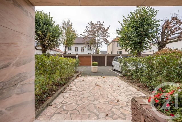 Afficher la photo en grand Appartement F2 à vendre - 3 pièces - 64.67 m2 - ST MAUR DES FOSSES - 94 - ILE-DE-FRANCE - Century 21 Les Clés Du Parc