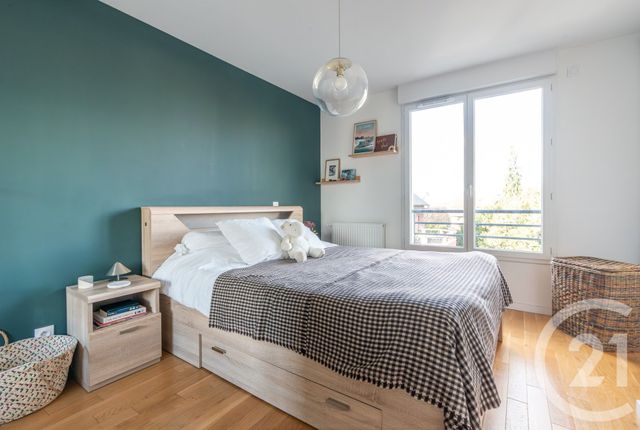 Afficher la photo en grand Appartement F3 à vendre - 3 pièces - 70.04 m2 - ST MAUR DES FOSSES - 94 - ILE-DE-FRANCE - Century 21 Les Clés Du Parc