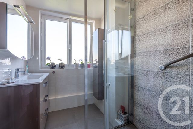 Appartement F4 à vendre - 4 pièces - 67.02 m2 - CHAMPIGNY SUR MARNE - 94 - ILE-DE-FRANCE - Century 21 Les Clés Du Parc