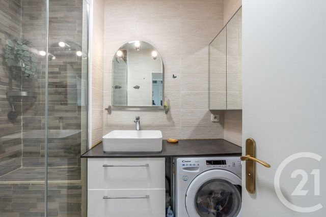 Appartement F3 à vendre - 3 pièces - 64.01 m2 - LA VARENNE ST HILAIRE - 94 - ILE-DE-FRANCE - Century 21 Les Clés Du Parc