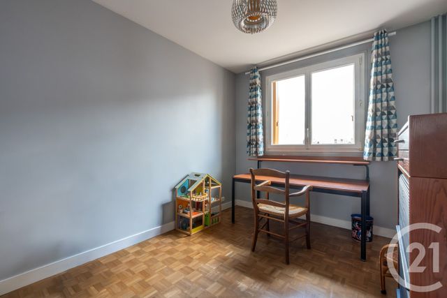 Appartement F5 à vendre - 4 pièces - 108.51 m2 - ST MAUR DES FOSSES - 94 - ILE-DE-FRANCE - Century 21 Les Clés Du Parc