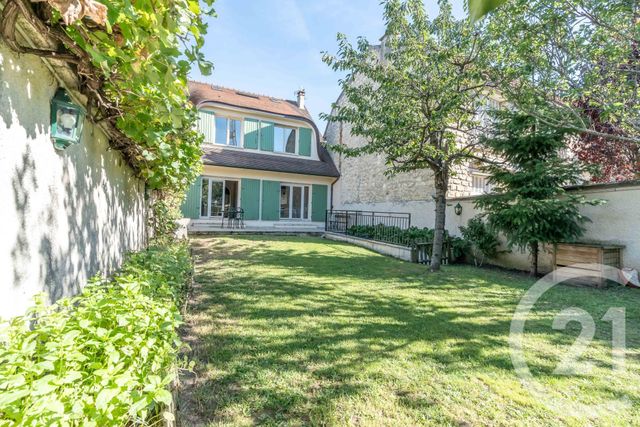 Maison à vendre ST MAUR DES FOSSES