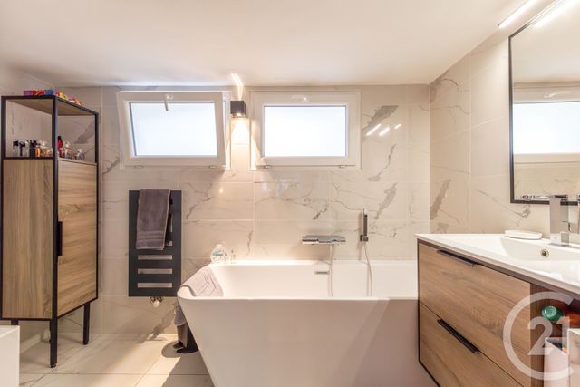 maison à vendre - 6 pièces - 105.05 m2 - LA VARENNE ST HILAIRE - 94 - ILE-DE-FRANCE - Century 21 Les Clés Du Parc