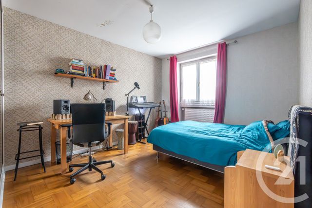 maison à vendre - 8 pièces - 167.64 m2 - ST MAUR DES FOSSES - 94 - ILE-DE-FRANCE - Century 21 Les Clés Du Parc