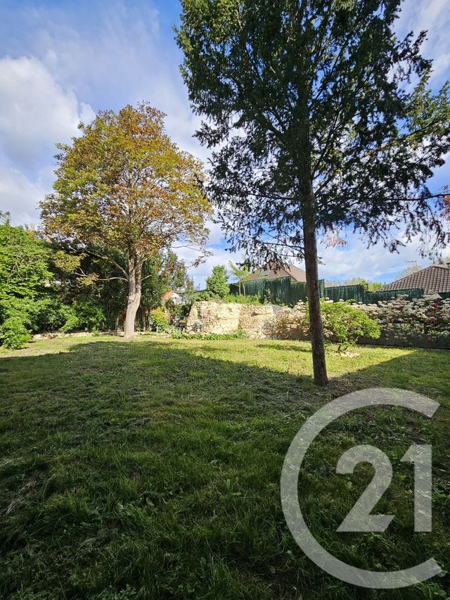 Terrain à vendre LA VARENNE ST HILAIRE