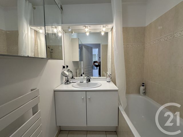 Appartement F3 à vendre - 3 pièces - 72.87 m2 - CHAMPIGNY SUR MARNE - 94 - ILE-DE-FRANCE - Century 21 Les Clés Du Parc