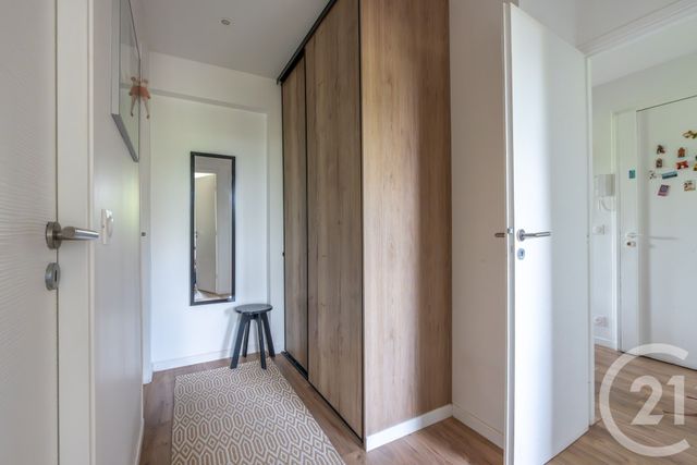 Appartement F3 à vendre - 3 pièces - 71.58 m2 - LA VARENNE ST HILAIRE - 94 - ILE-DE-FRANCE - Century 21 Les Clés Du Parc