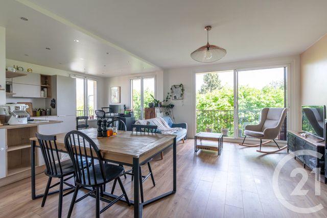 Appartement F3 à vendre - 3 pièces - 71.58 m2 - LA VARENNE ST HILAIRE - 94 - ILE-DE-FRANCE - Century 21 Les Clés Du Parc