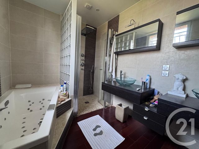 maison à vendre - 8 pièces - 188.58 m2 - LA VARENNE ST HILAIRE - 94 - ILE-DE-FRANCE - Century 21 Les Clés Du Parc