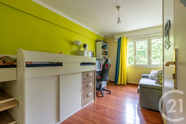 Appartement F4 à vendre - 4 pièces - 80.0 m2 - ST MAUR DES FOSSES - 94 - ILE-DE-FRANCE - Century 21 Les Clés Du Parc