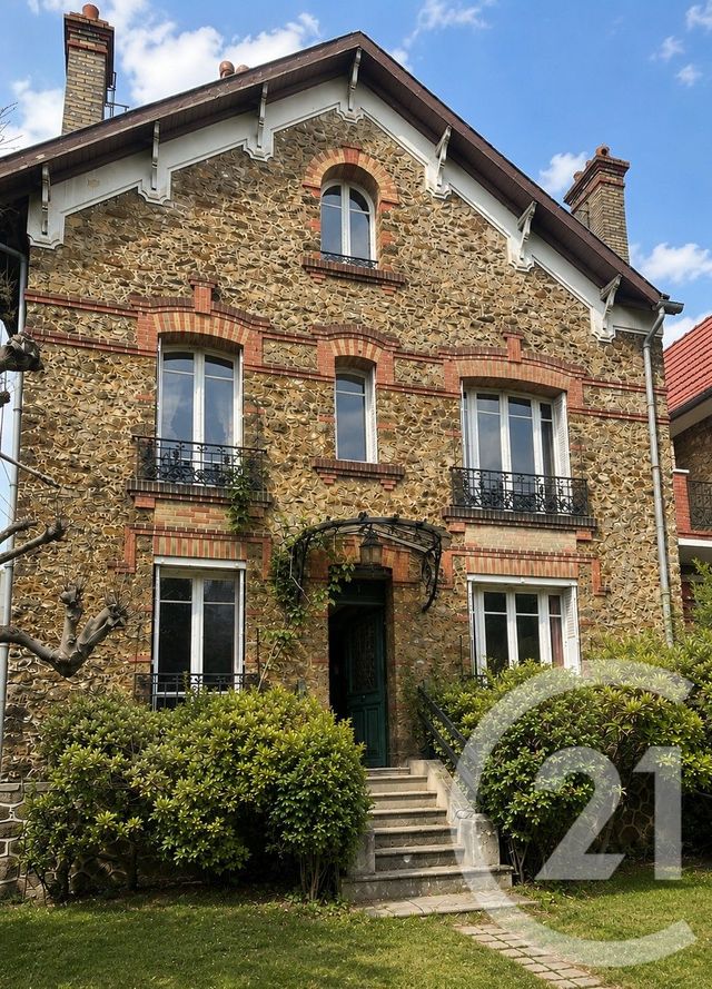Maison à vendre ST MAUR DES FOSSES