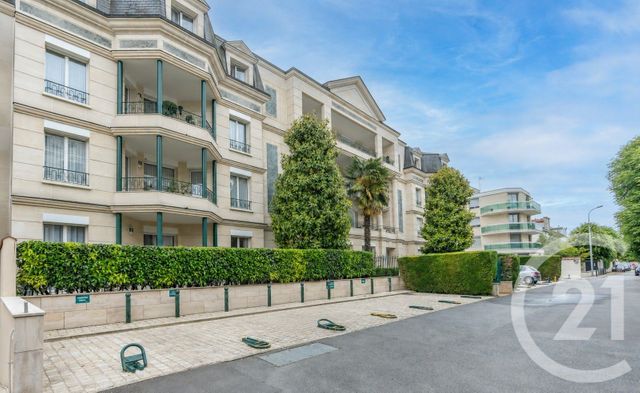 Appartement F4 à vendre LA VARENNE ST HILAIRE