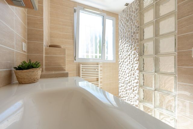 maison à vendre - 6 pièces - 147.97 m2 - ST MAUR DES FOSSES - 94 - ILE-DE-FRANCE - Century 21 Les Clés Du Parc
