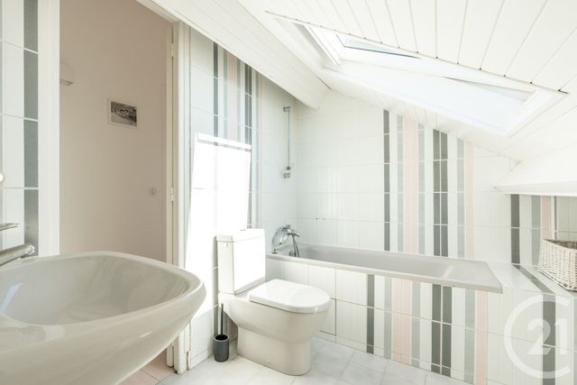 maison à vendre - 6 pièces - 147.97 m2 - ST MAUR DES FOSSES - 94 - ILE-DE-FRANCE - Century 21 Les Clés Du Parc