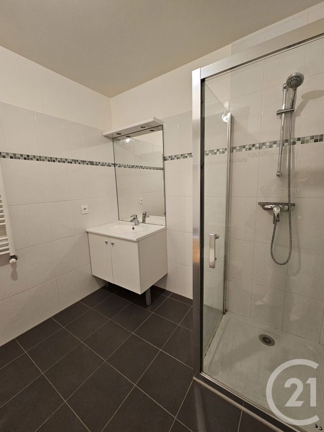 Appartement F1 à vendre - 1 pièce - 27.27 m2 - LE PERREUX SUR MARNE - 94 - ILE-DE-FRANCE - Century 21 Les Clés Du Parc