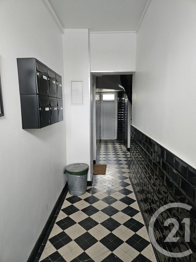 Appartement F1 à vendre - 1 pièce - 26.81 m2 - ST MAUR DES FOSSES - 94 - ILE-DE-FRANCE - Century 21 Les Clés Du Parc